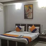 Hotel Pathway