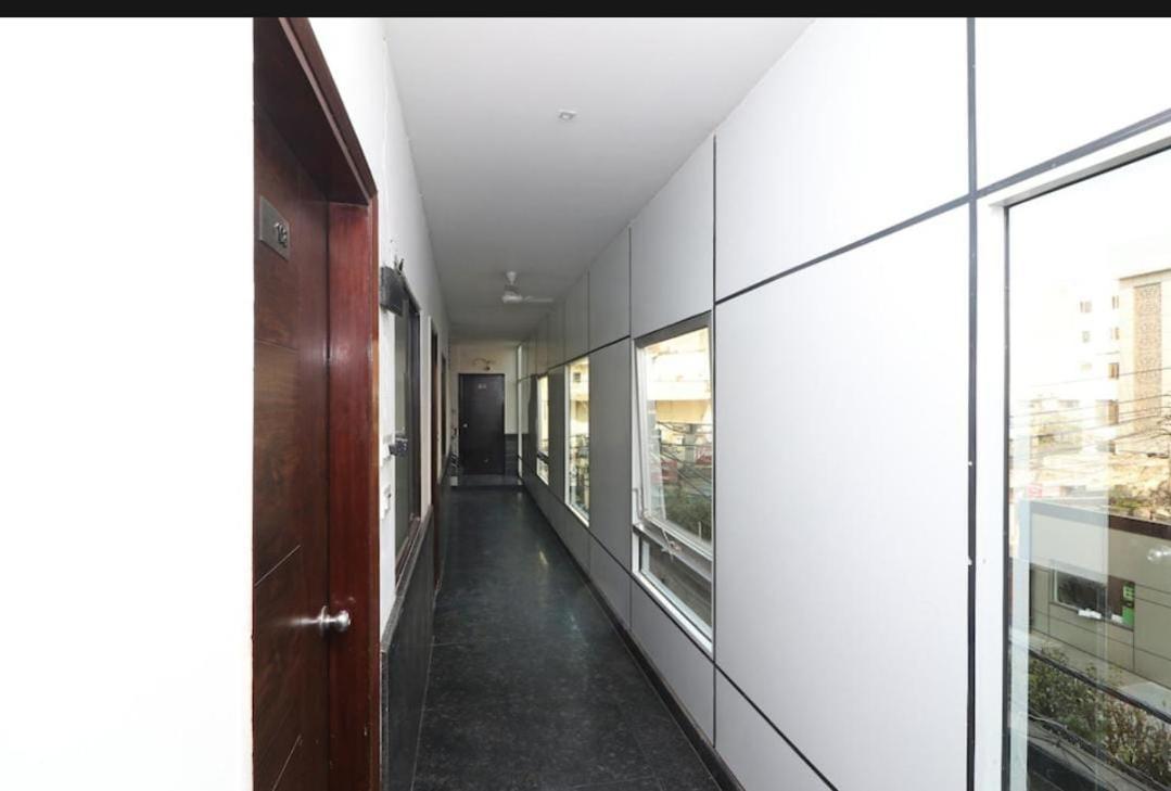 Hotel Pathway
